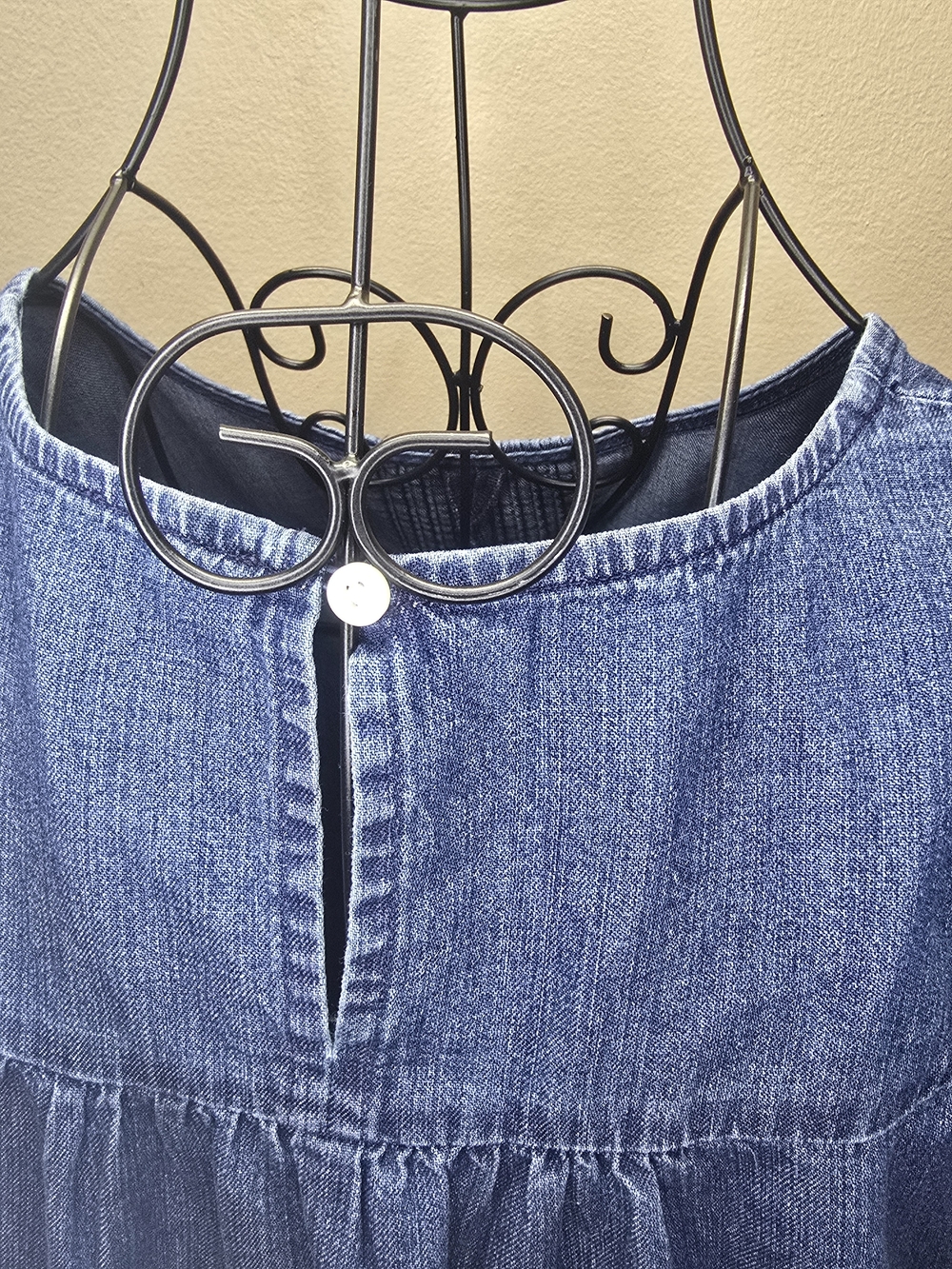 NWT J. Crew Re-Imagined Chambray Ruffle Sleeve Pintuck Top, Size L - Picture 8 of 9